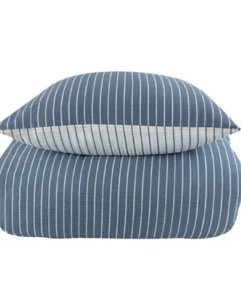 Bæk Og Bølge Kingsize Sengetøj 240x220 Cm Blåt Sengesæt Med Striber   Vendbart Design 100  Bomuld Krepp Sengelinned By Night