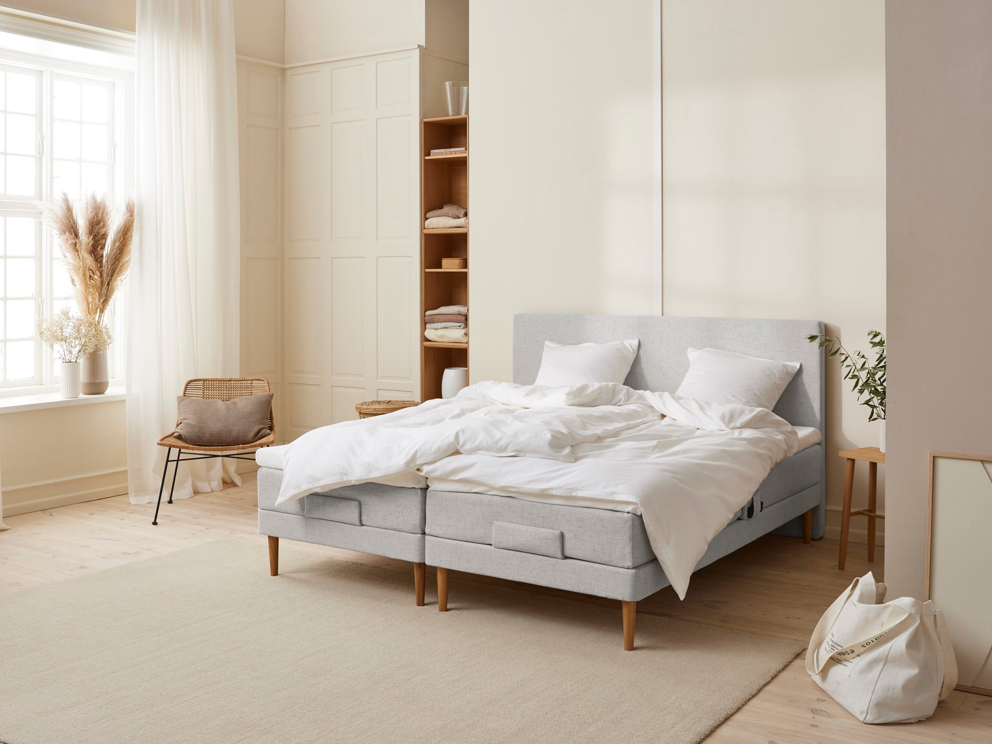 Fabrikkens Trykaflastende   Elevation  Lysegrå  210x210 Cm