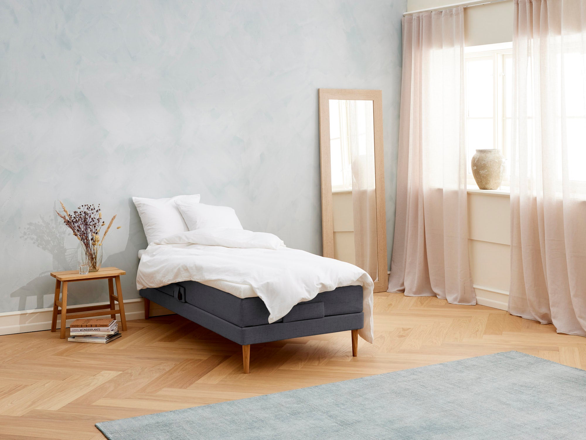 Fabrikkens Kølende   Elevation  Antracit  90x200 Cm