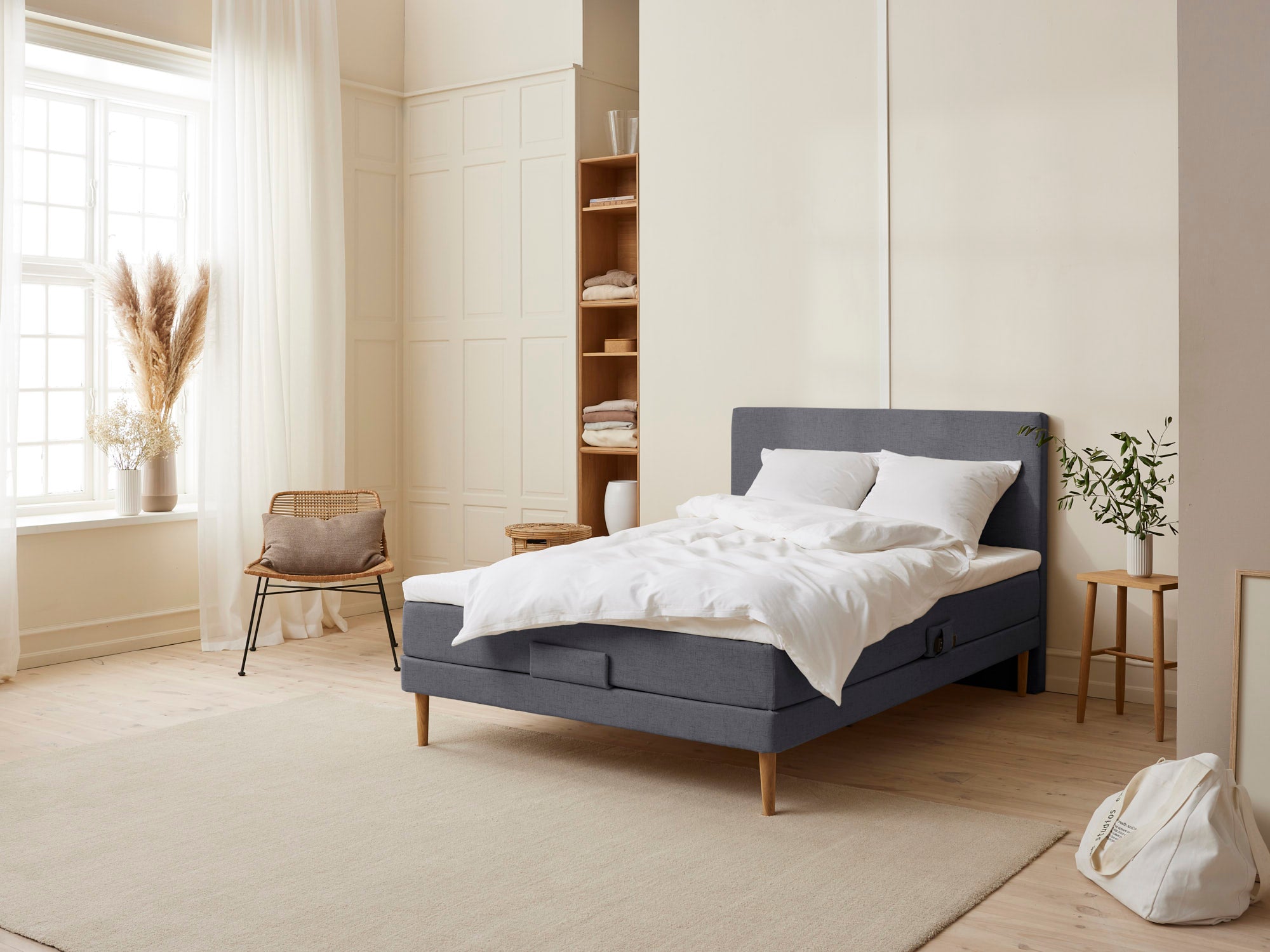 Fabrikkens Trykaflastende   Elevation  Antracit  105x210 Cm